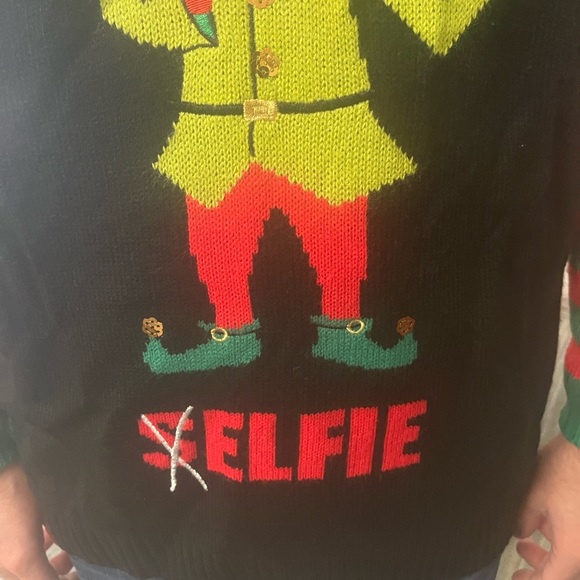 Holiday Time Selfie holiday sweater, it’s adorable! Size 2X 18-20W - Picture 12 of 13